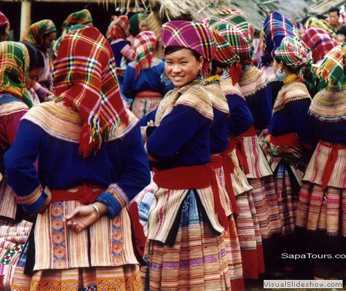 sapa-hmong-girls-sapatoursdotcom